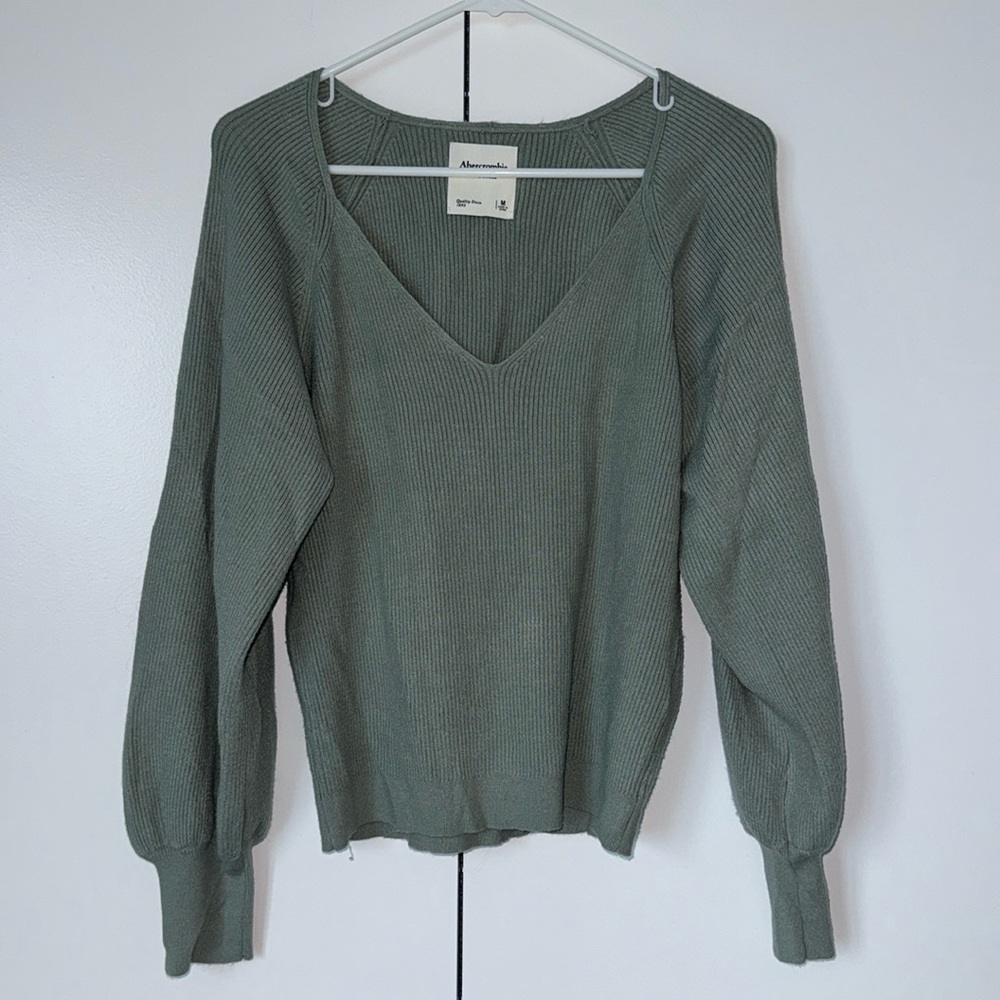 A&F Sweater - Picture 1 of 3